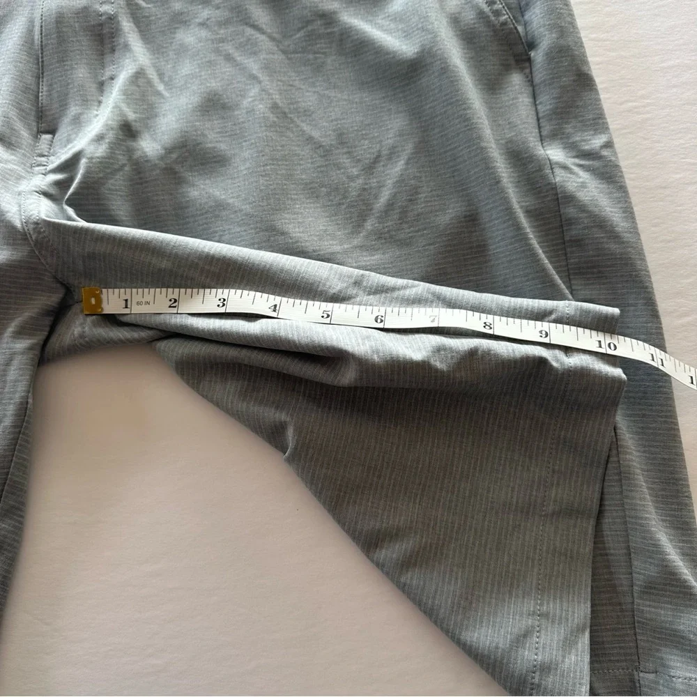 Travis Mathew Golf Shorts Gray Size 38